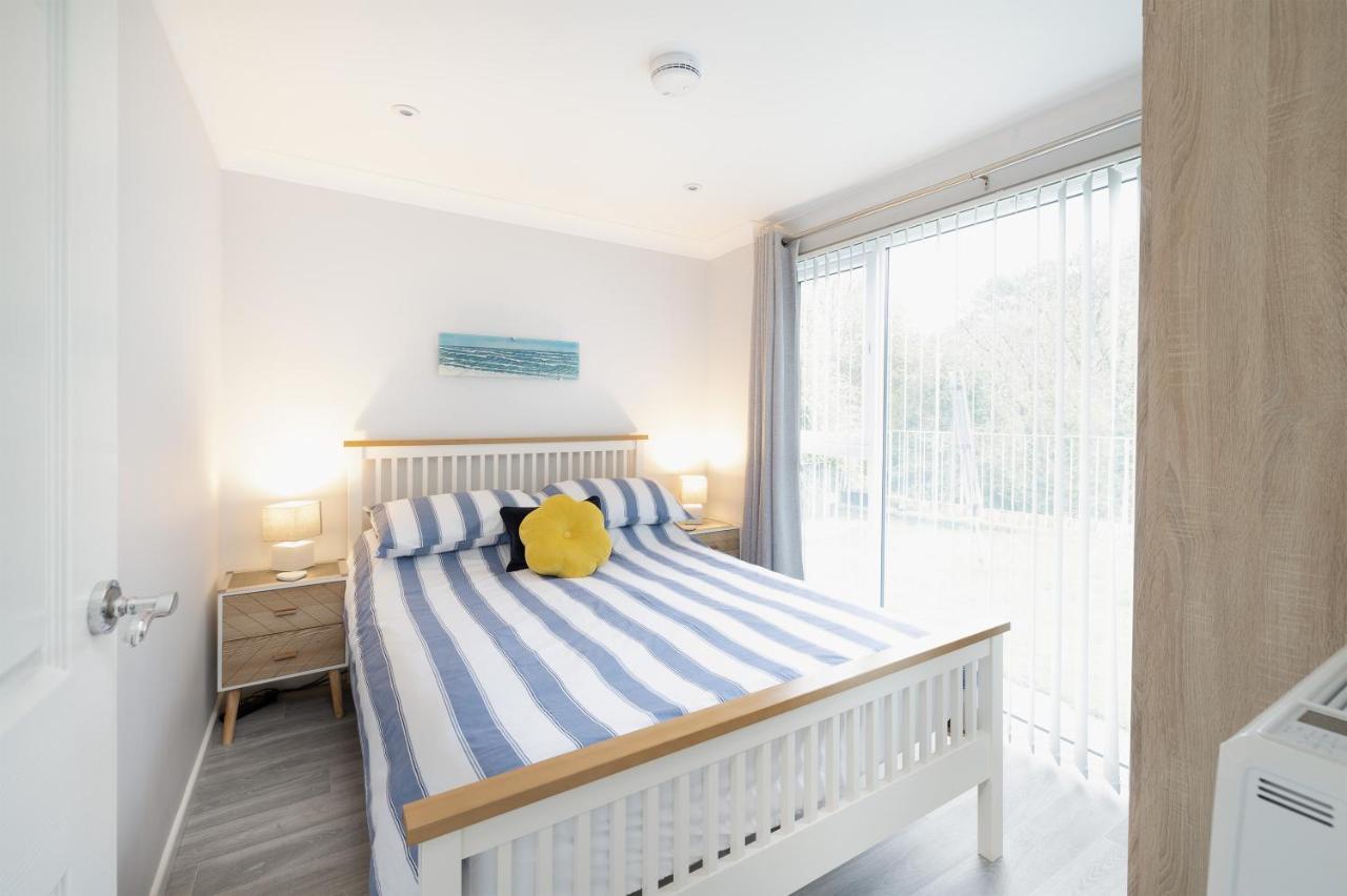 Captivating 2-Bed Villa In Millendreath Near ルー エクステリア 写真