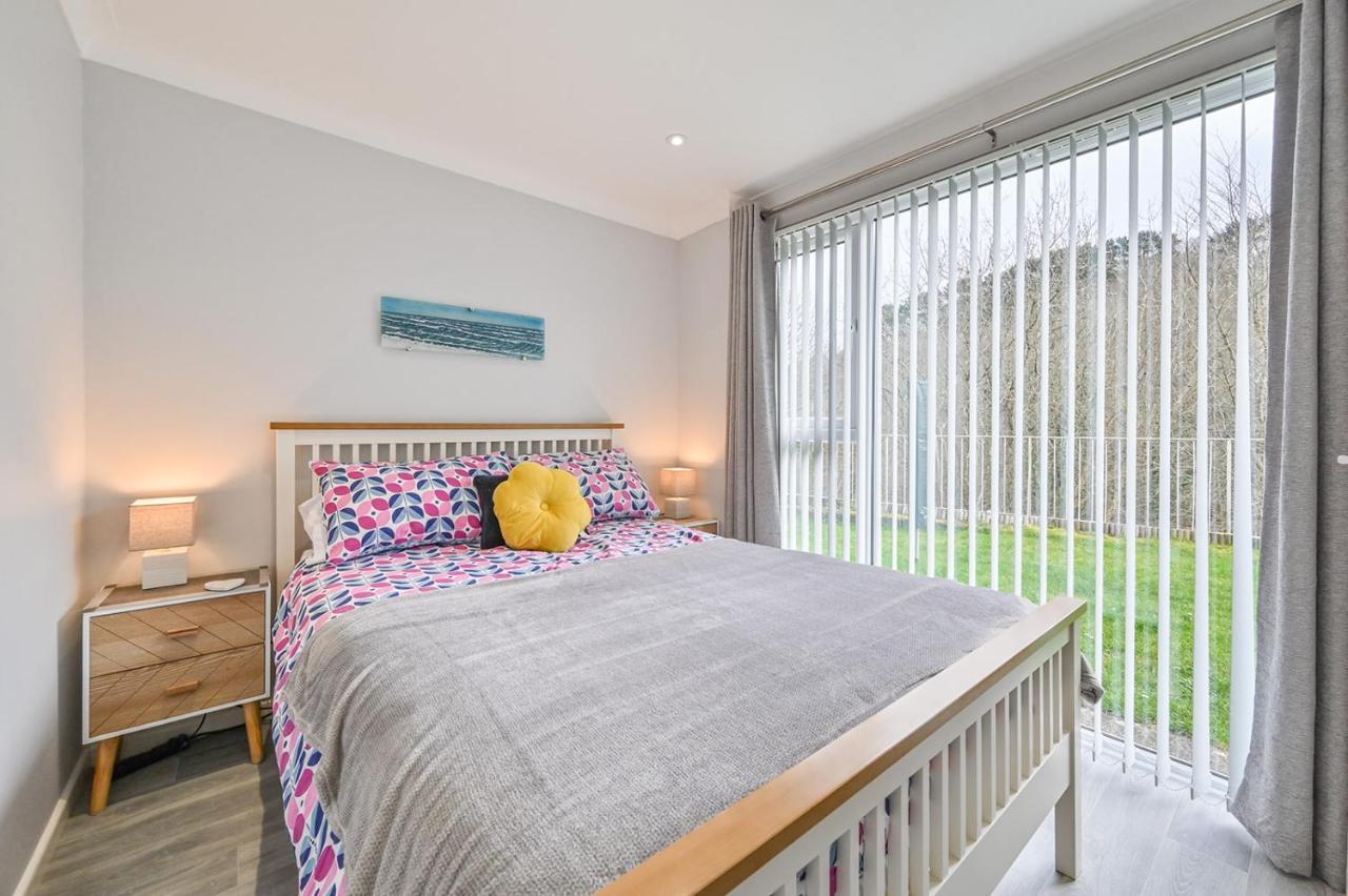 Captivating 2-Bed Villa In Millendreath Near ルー エクステリア 写真